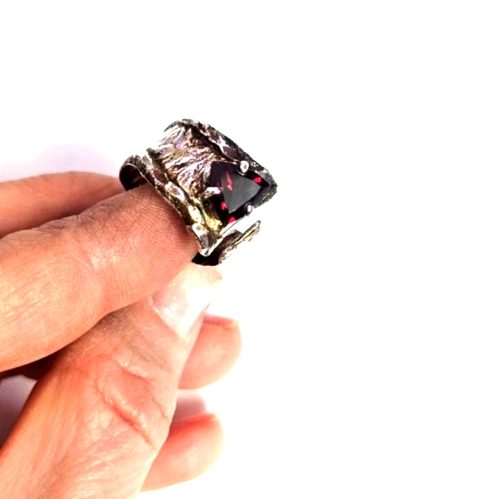 Sterling garnet ring